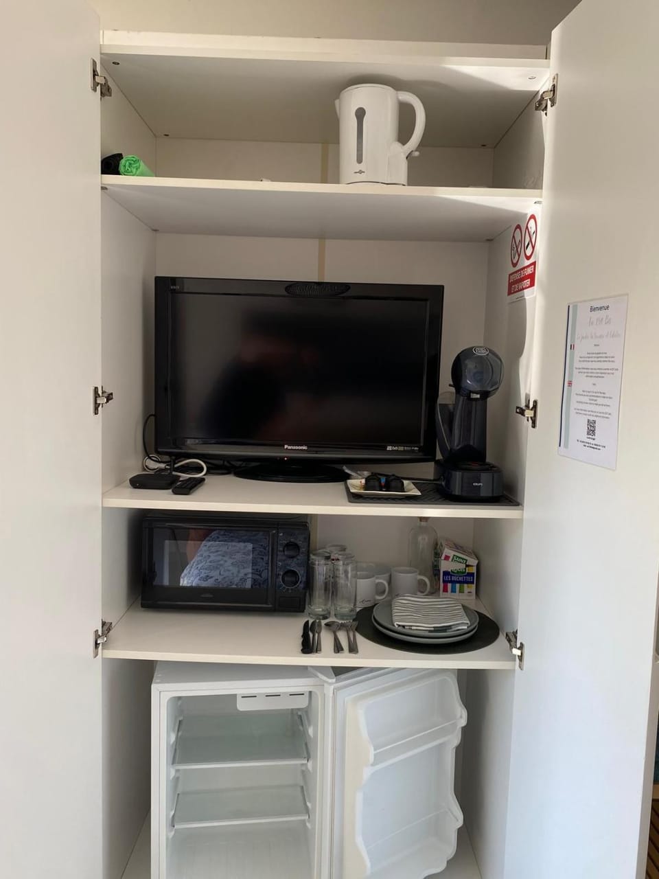 Chambre confortable avec une entrée indépendante - Parking & accès Lille facile Vacation rental in Lille