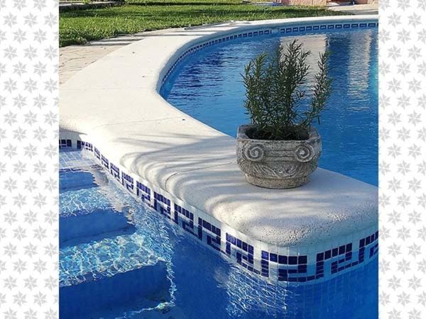 Day, Swimming pool