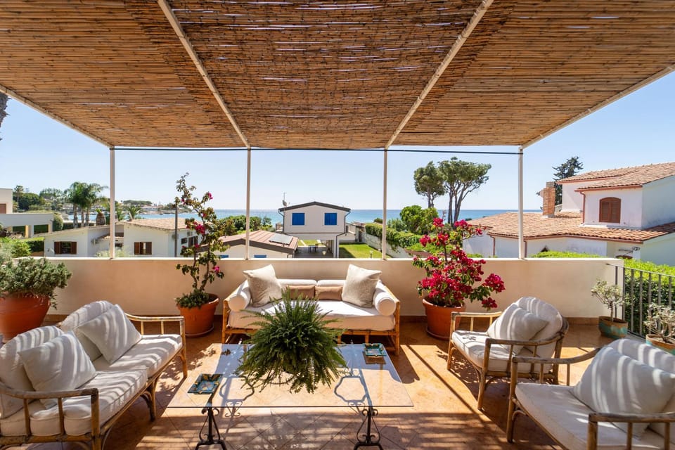 View (from property/room), Balcony/Terrace