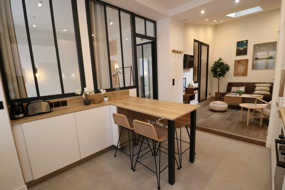 Cosy 2 chambres Père-Lachaise Apartment in Paris