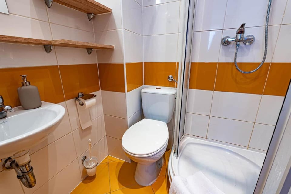 Sapphire Hotel Rooms Lechicka Hotel in Poznan