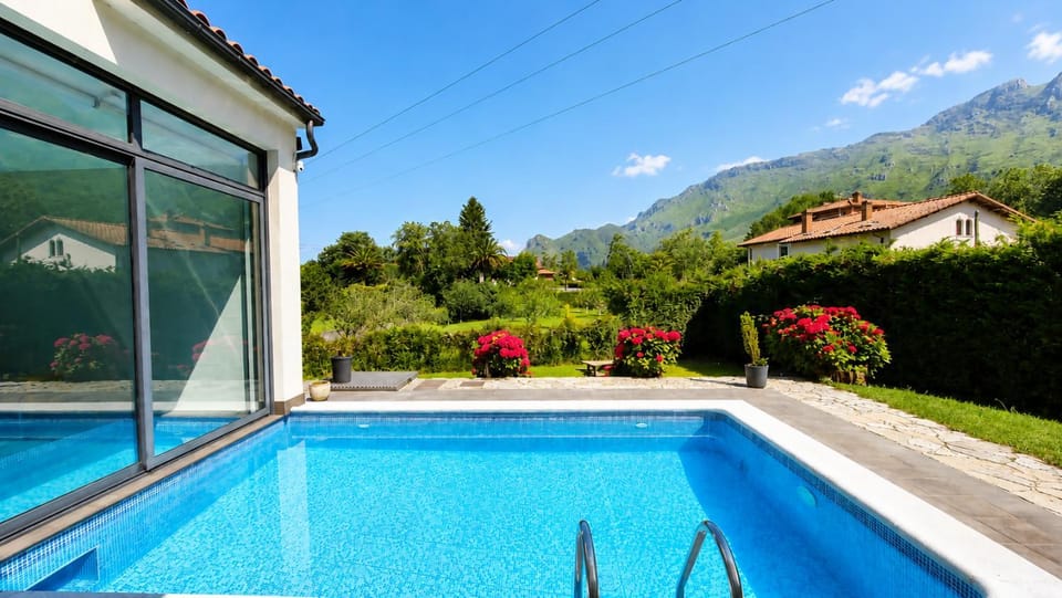 Property building, Facade/entrance, Garden, Garden view, Pool view, Swimming pool
