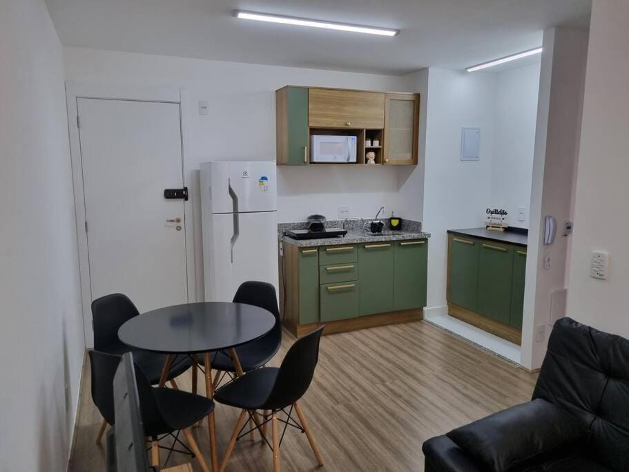 Ap10 Prático, confortável com wifi, piscina, rooftoop e academia em frente ao Metrô Apartment in Sao Paulo City