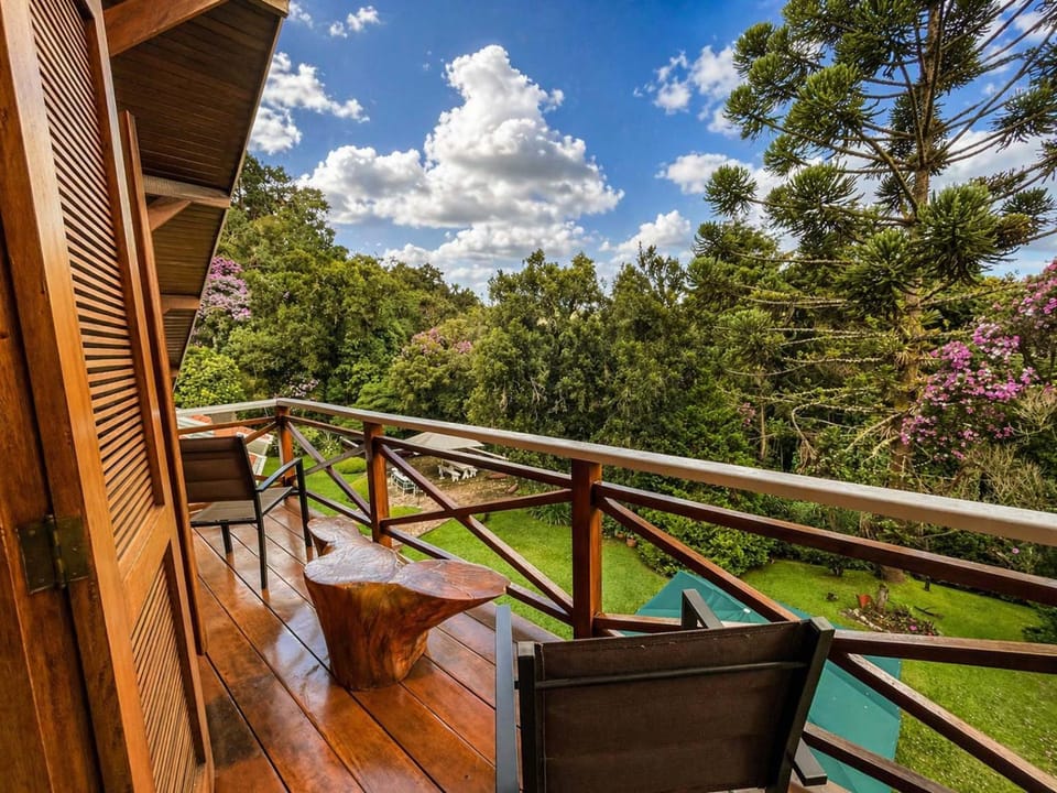 View (from property/room), Balcony/Terrace, Garden view, Mountain view, Inner courtyard view