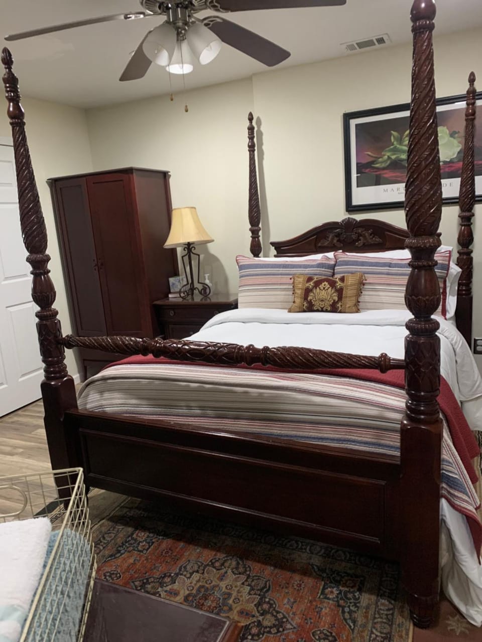 Entire Apartment Suite family singles Couples Nurses dinners business meetings Country House in Georgia