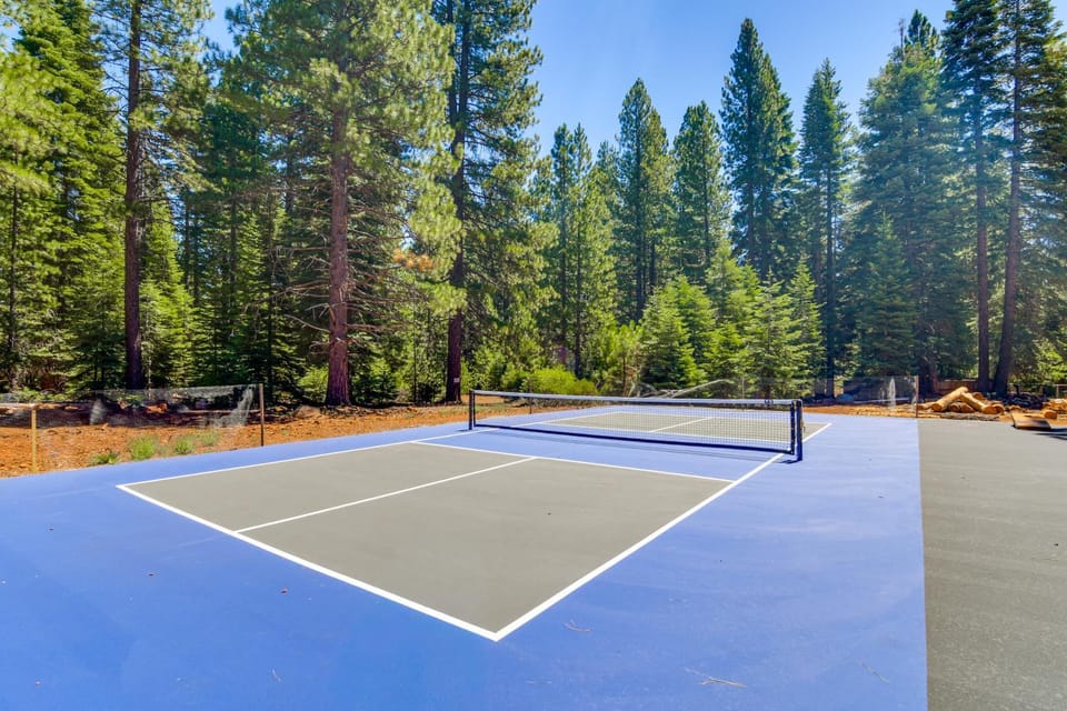 East Shore Peninsula Cabin w/ Pickleball Court Cabin in Lake Almanor