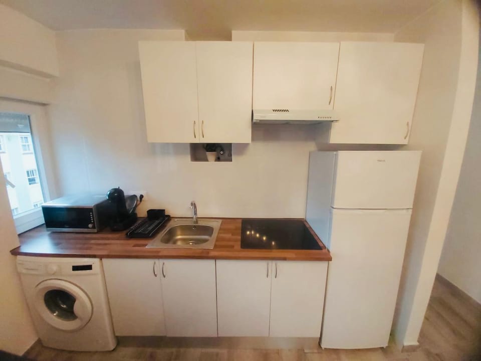 Descubre Cantabria! Piso con 3 habitaciones, con capacidad hasta 5 personas! Alojamiento entero! Apartment in Cantabria