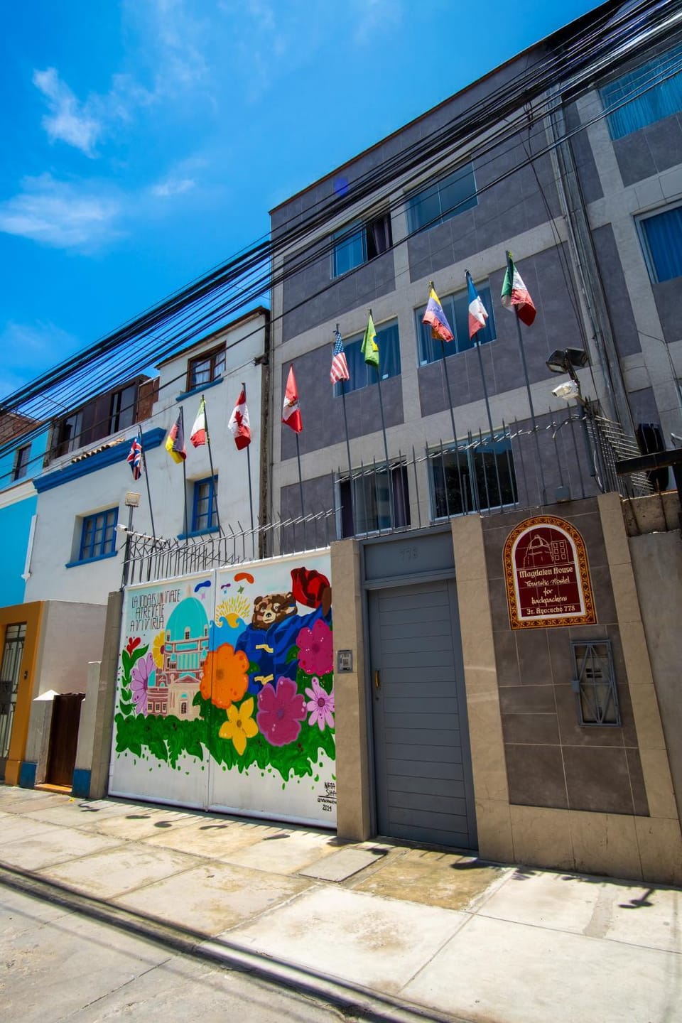 Property building, Facade/entrance