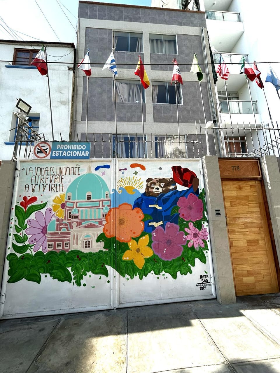 Property building, Facade/entrance