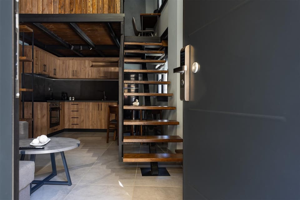 Wooden Suites Apartment in Thessaloniki