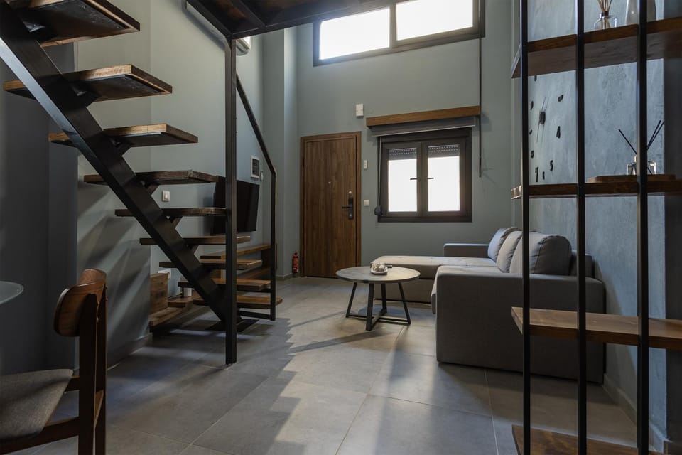 Wooden Suites Apartment in Thessaloniki