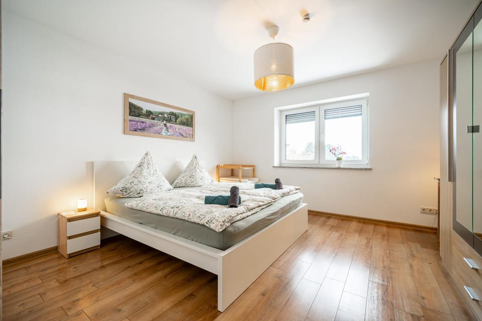 Bed, Bedroom, wardrobe