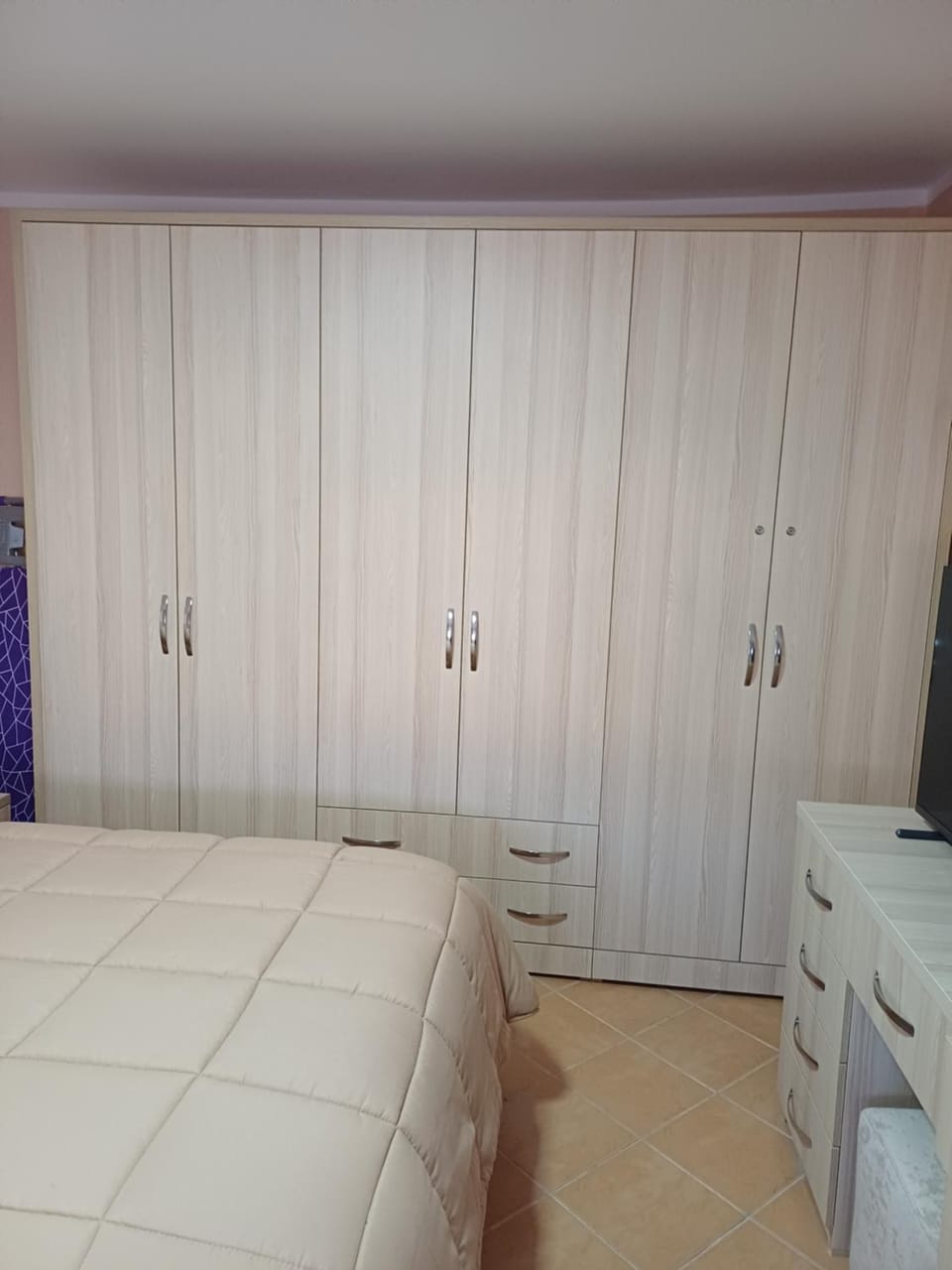 Bedroom, wardrobe