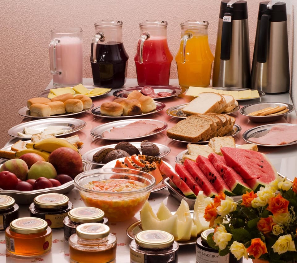 Breakfast, Buffet breakfast, Italian breakfast