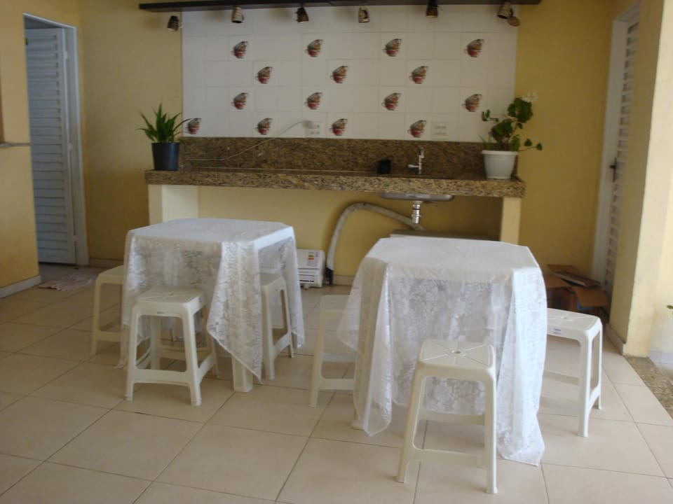 Seating area, Dining area