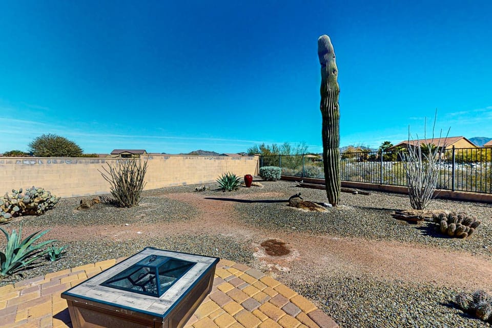 Desert Blossom House in Goodyear