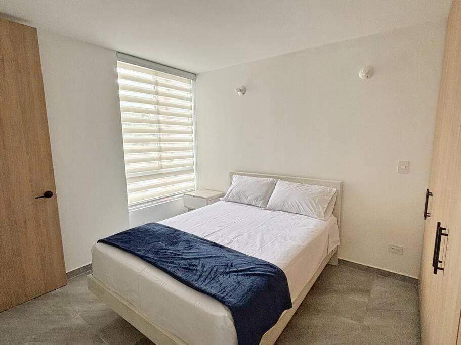 Bed, Photo of the whole room