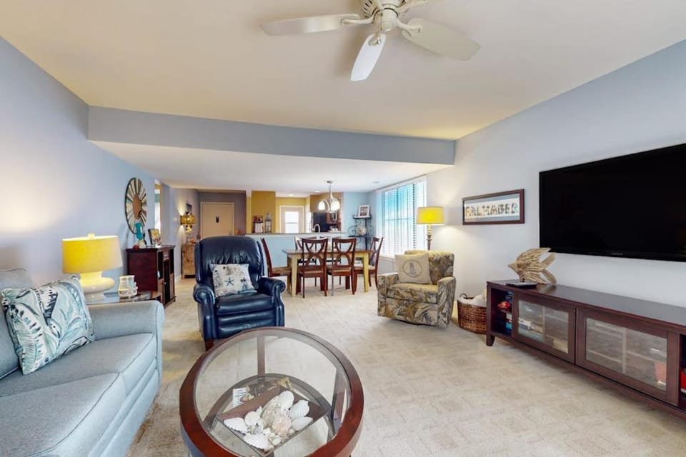 Courtside, Unit #22 House in South Forest Beach