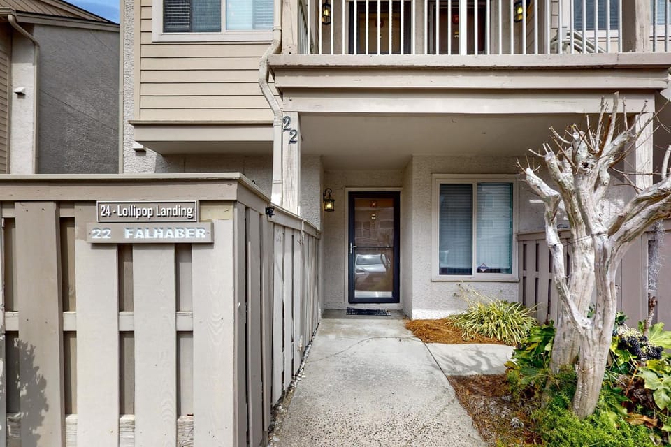 Courtside, Unit #22 House in South Forest Beach
