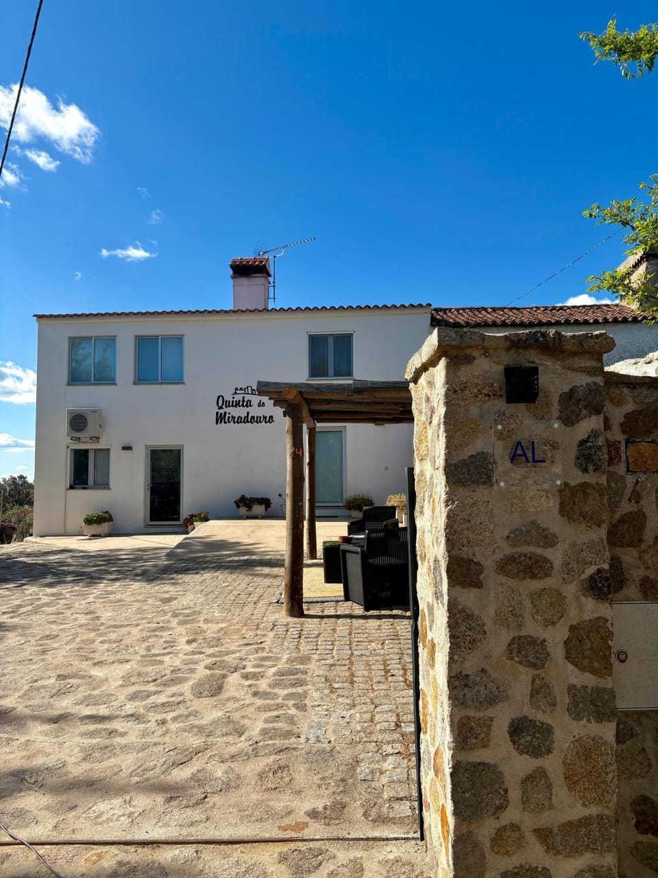 Quinta do Miradouro House in Extremadura, Spain