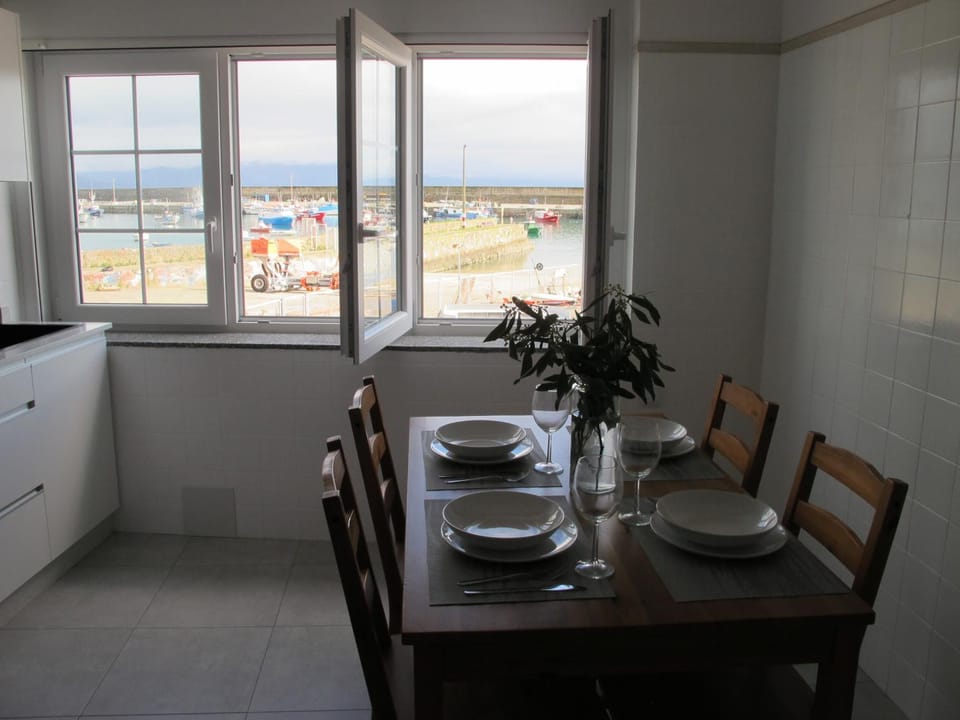 Natural landscape, Dining area, Sea view