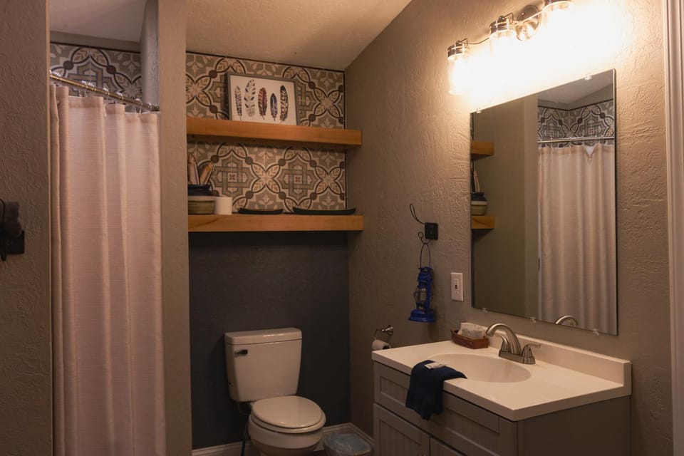 Toilet, Bathroom