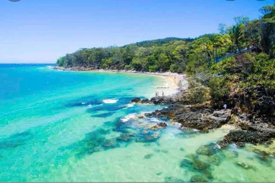 (HA2)BEACH VIBES Sunshine beach,100m to Beach, Apartment in Sunrise Beach