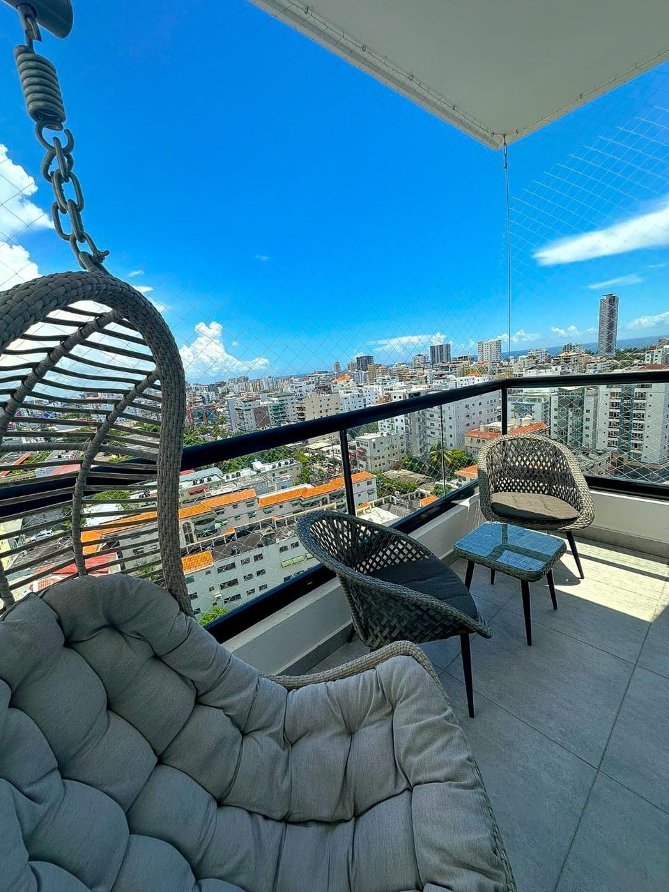Balcony/Terrace, City view