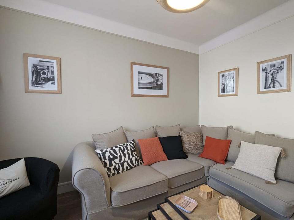 Maison rénovée avec jardin, proche du centre, pour 6 pers, Châteauroux - FR-1-591-578 House in Centre-Val de Loire