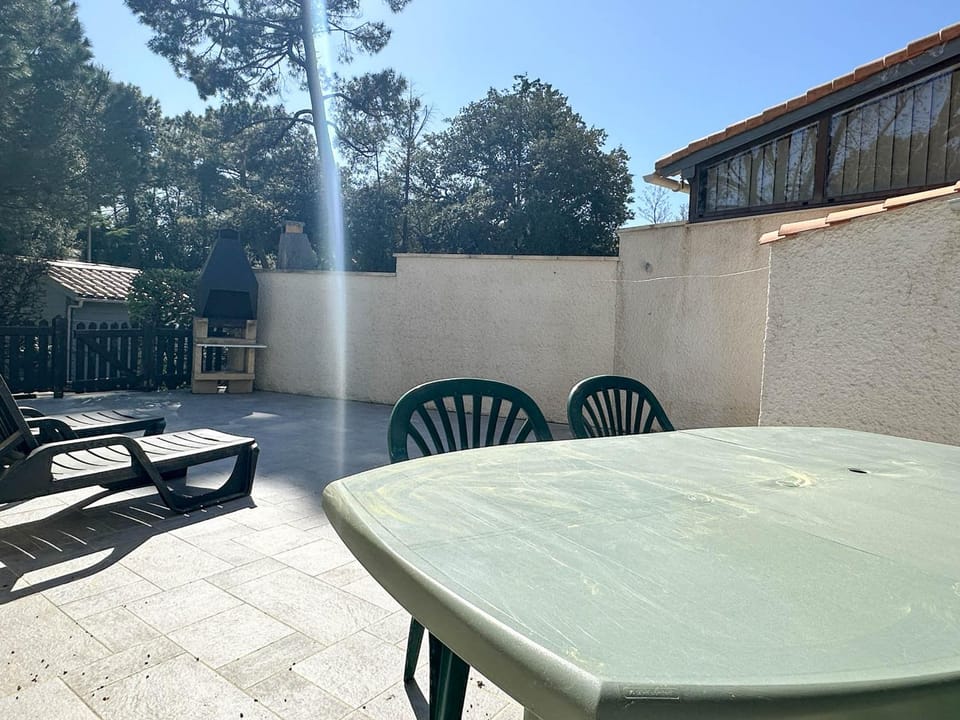 Maison avec terrasse, proche plage et commerces - FR-1-705-61 House in Les Mathes