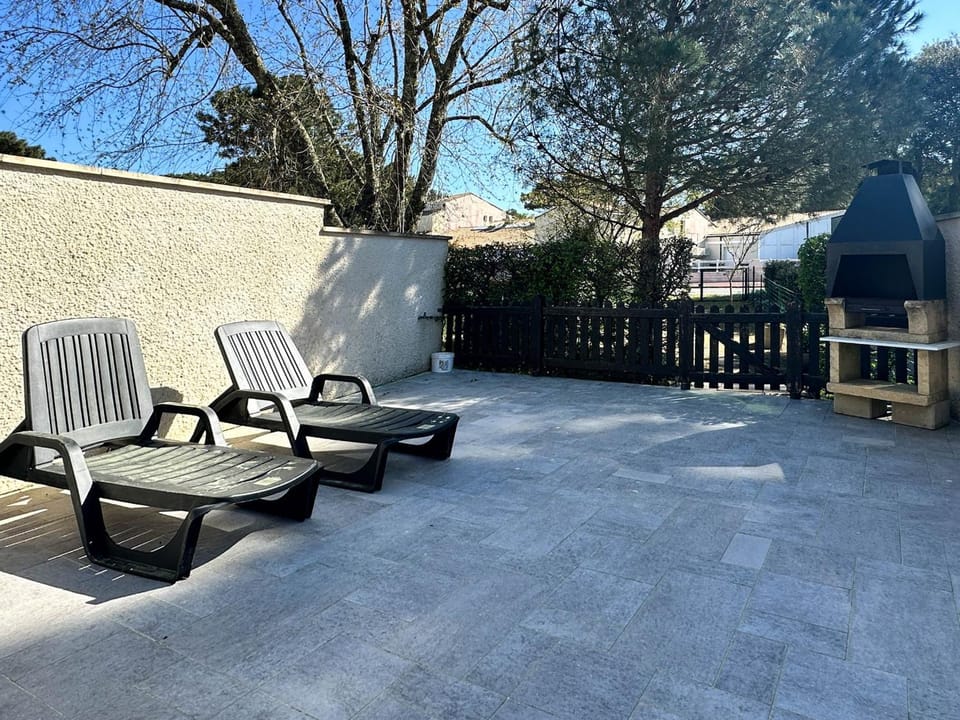 Maison avec terrasse, proche plage et commerces - FR-1-705-61 House in Les Mathes