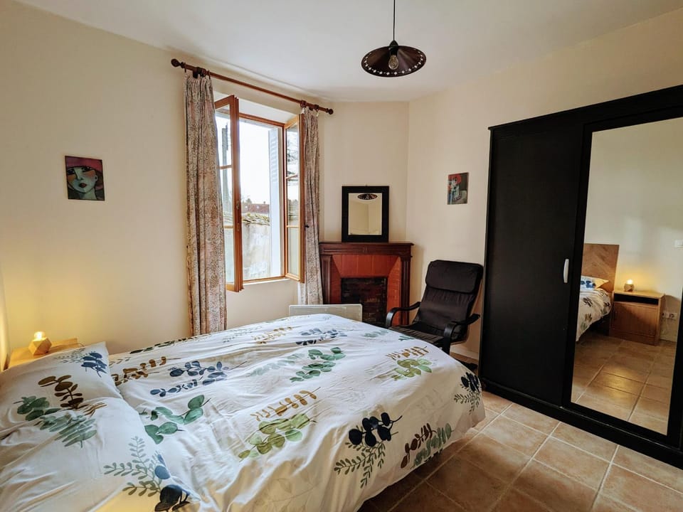 Gîte charmant avec jardin privatif au cœur de la vallée de la Creuse, proche d'Argenton-sur-Creuse - FR-1-591-577 House in Centre-Val de Loire