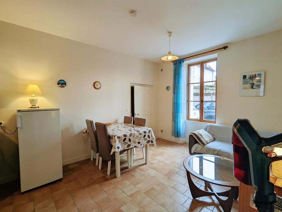 Gîte charmant avec jardin privatif au cœur de la vallée de la Creuse, proche d'Argenton-sur-Creuse - FR-1-591-577 House in Centre-Val de Loire