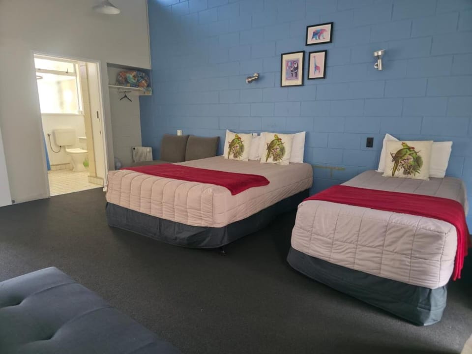 Kuirau Park Motor Lodge- Thermal Mineral pool Motel in Rotorua