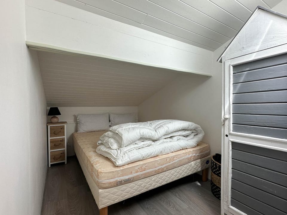 Charmante maison 4 pers, terrasse, parking, animaux admis, WiFi - FR-1-705-62 House in Les Mathes
