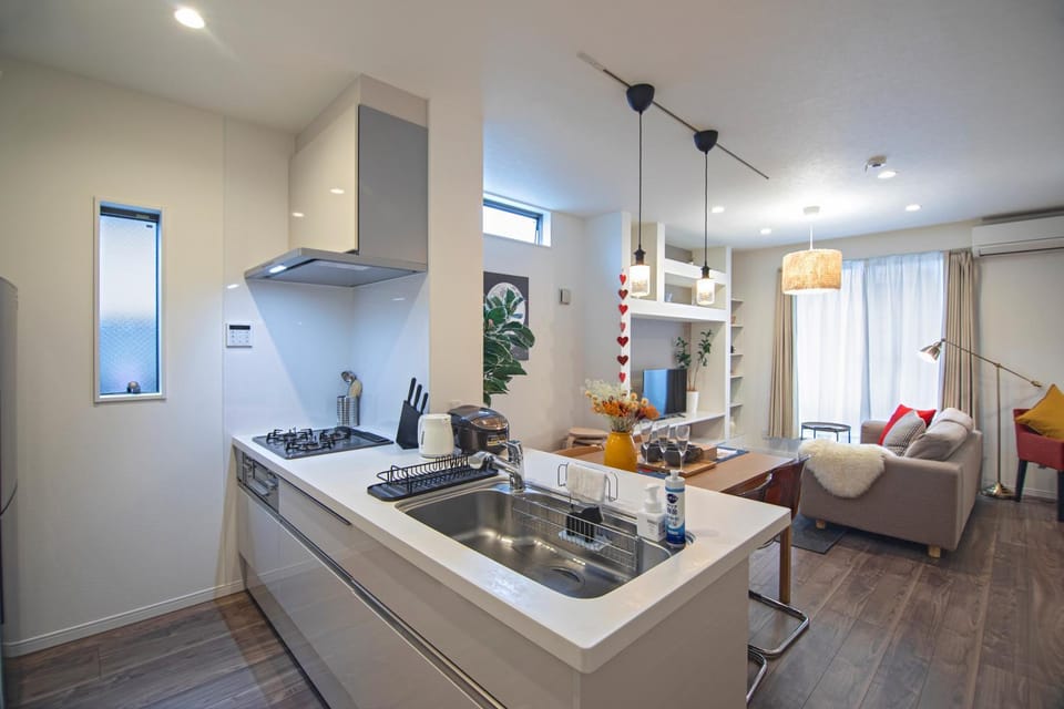 Kitchen or kitchenette, Living room