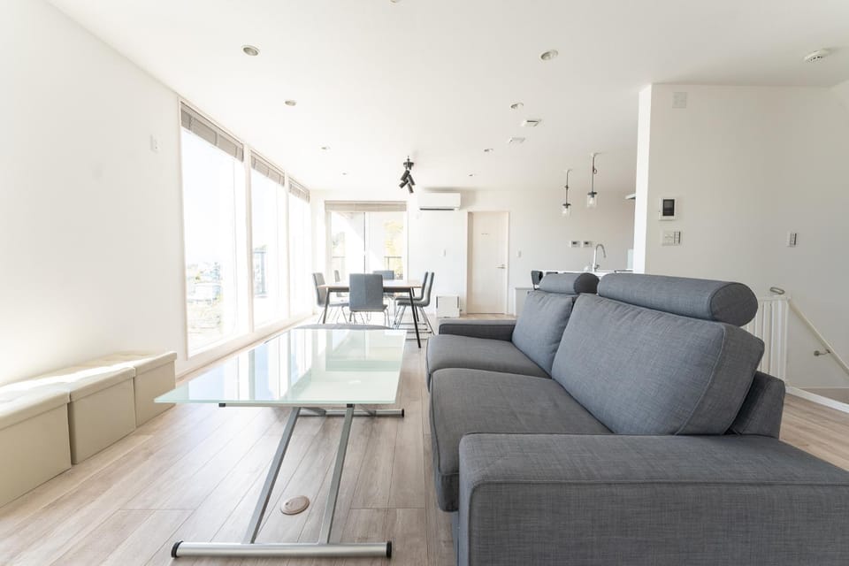 Living room, Seating area, Dining area
