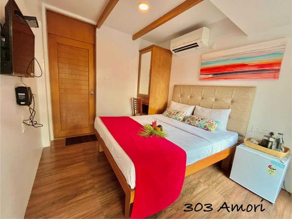 Bed, Photo of the whole room