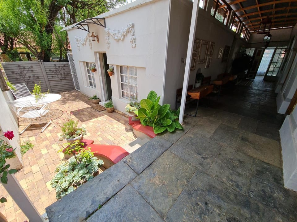 Hill Manor Room 1 Self catering unit Bed and Breakfast in North West, South Africa