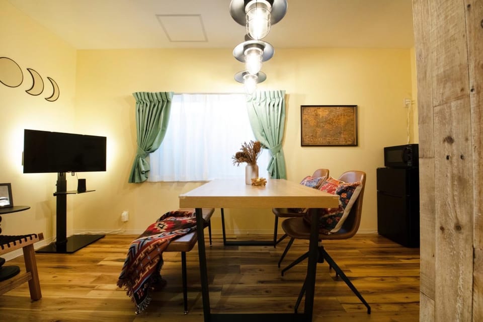 TV and multimedia, Living room, Dining area