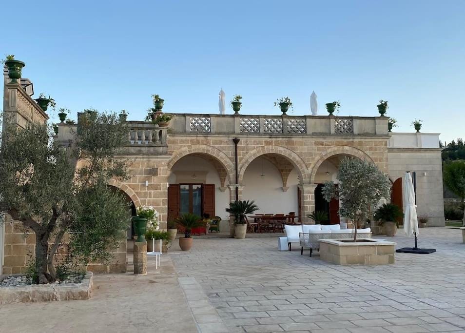 Property building, Garden, hair dresser