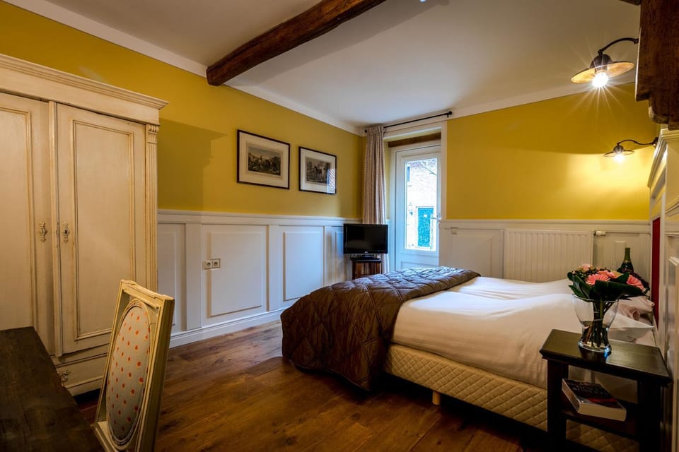 Other, Photo of the whole room