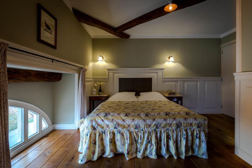 Other, Photo of the whole room, Decorative detail, Bedroom