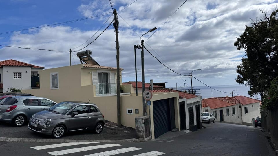 Property building, Street view, Parking
