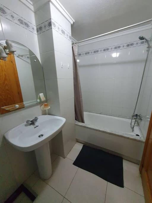 Bathroom, Bath