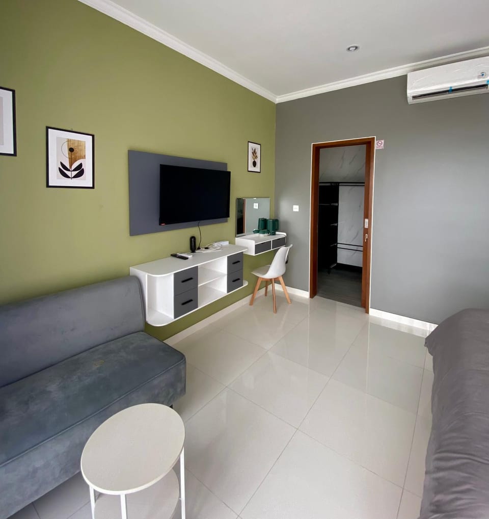 Melza Room no 4 Apartment in North Kuta