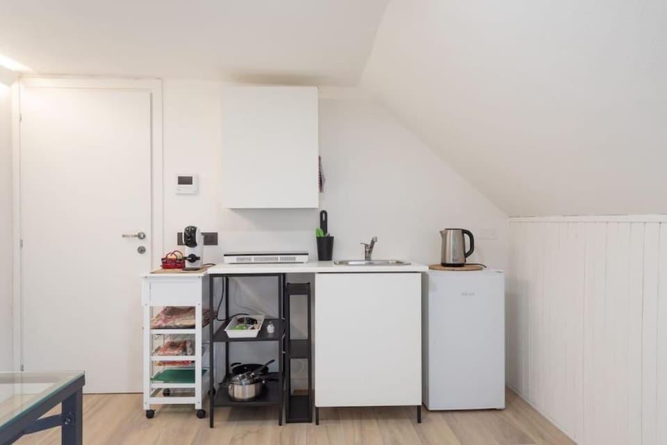 Coffee/tea facilities, Kitchen or kitchenette, pet friendly, stove