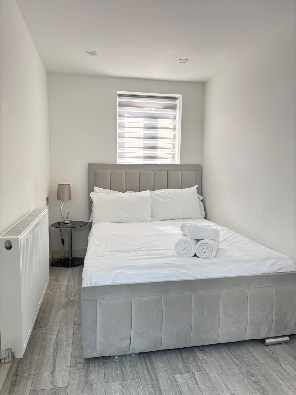 2 Bed-Sleeps 5-Free Parking-Pet Friendly House in Wycombe District