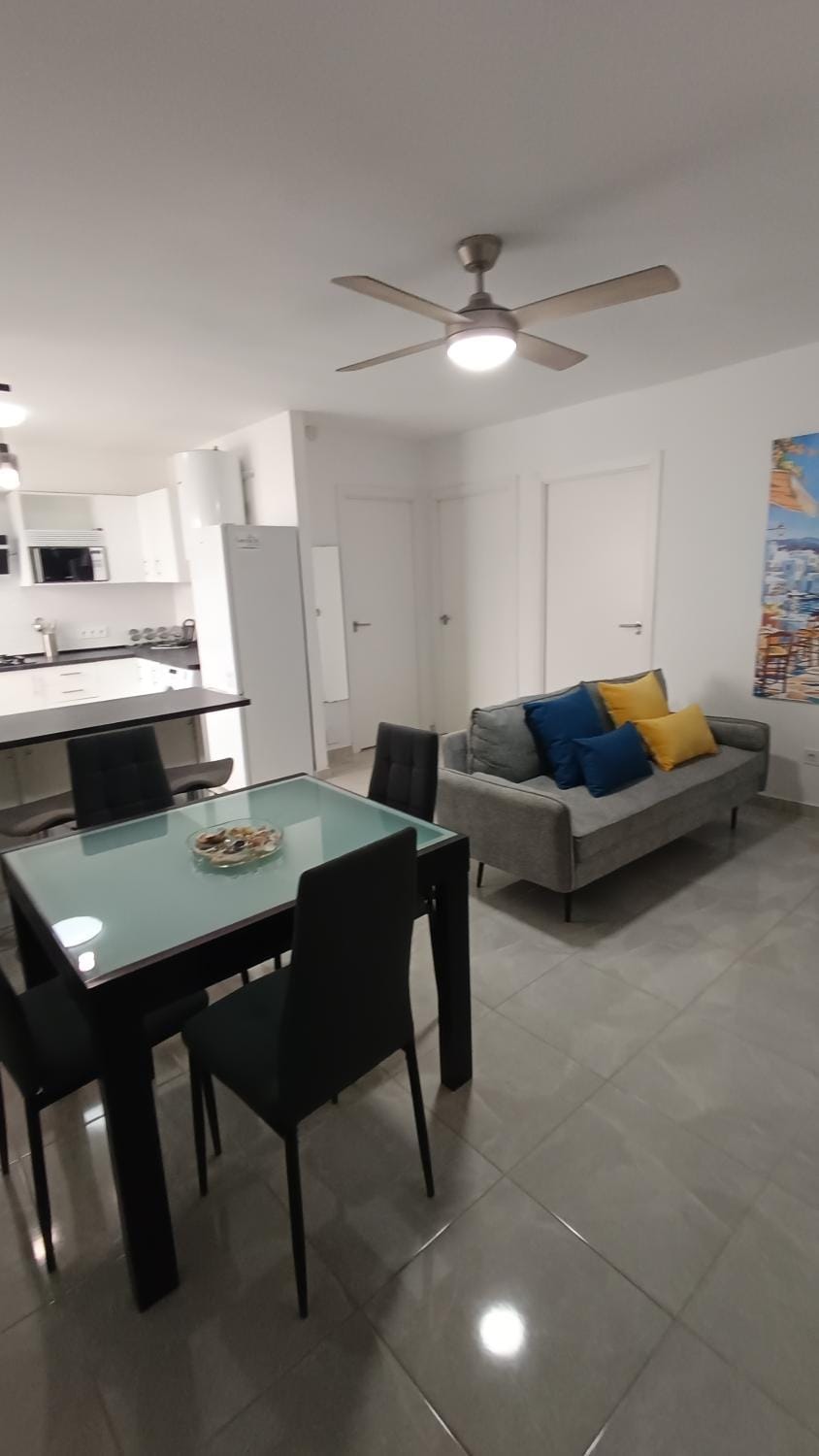 Communal lounge/ TV room, TV and multimedia, Living room, Lounge or bar, Dining area, internet, internet
