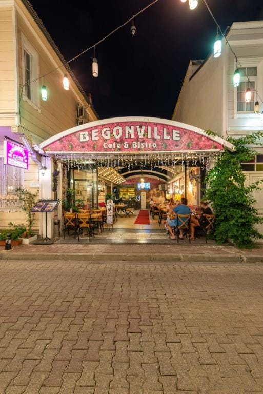 Restaurant/places to eat